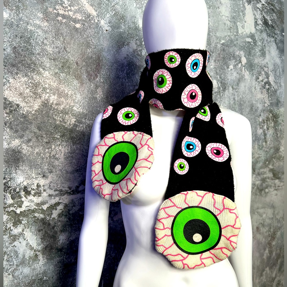 Too Fast Colorful Eyeball Knit Scarf